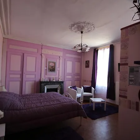 Domaine Des Roses Bed & Breakfast *